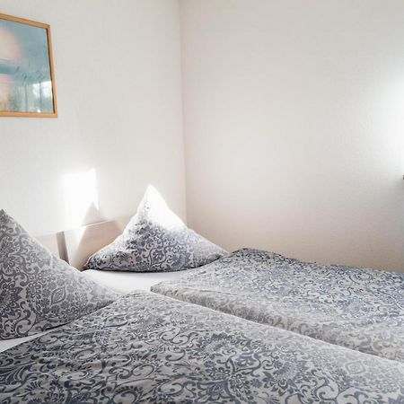 Ferienwohnung "Johann" メッケンベウーレン エクステリア 写真