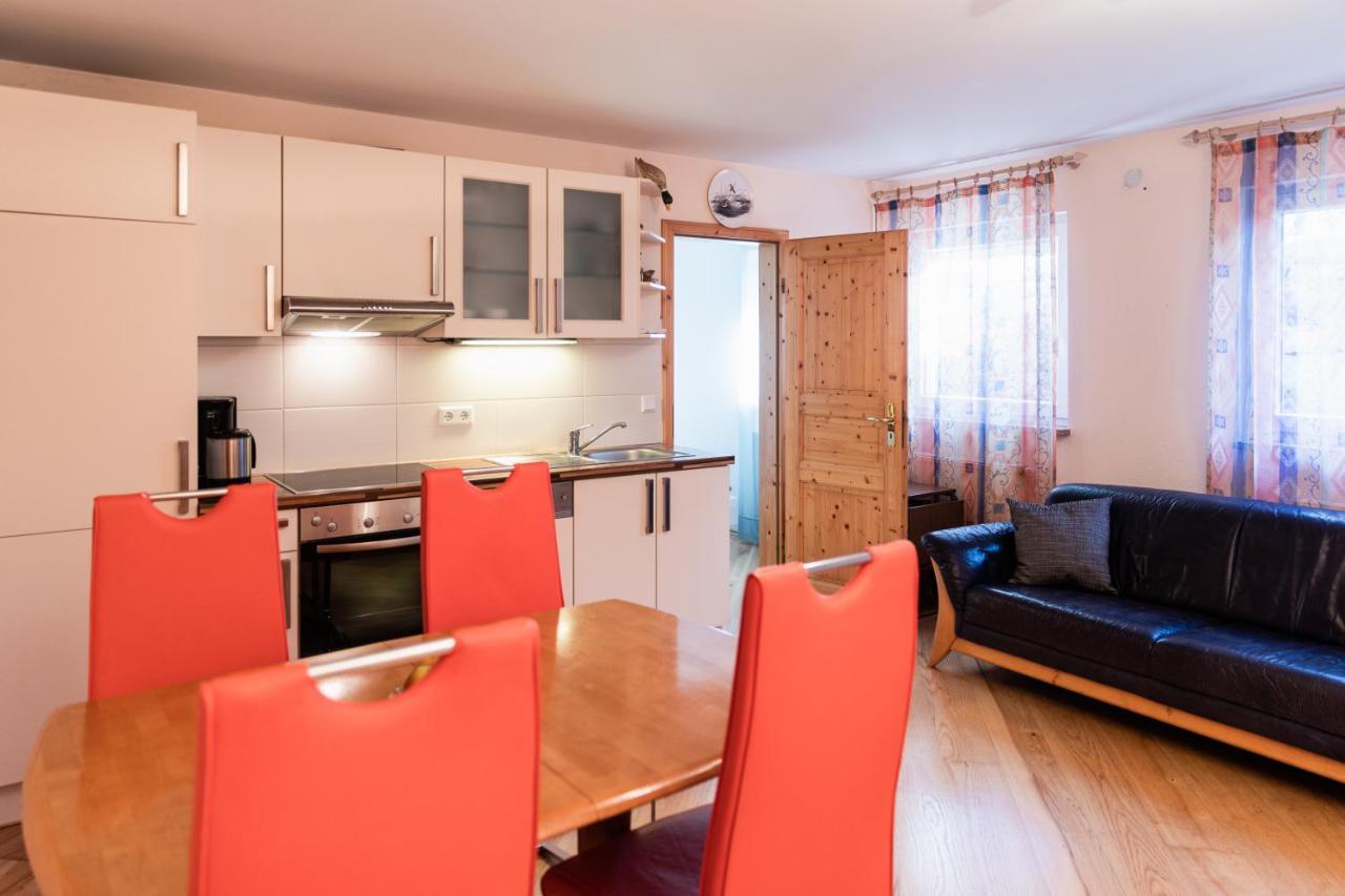 Ferienwohnung "Johann" メッケンベウーレン エクステリア 写真