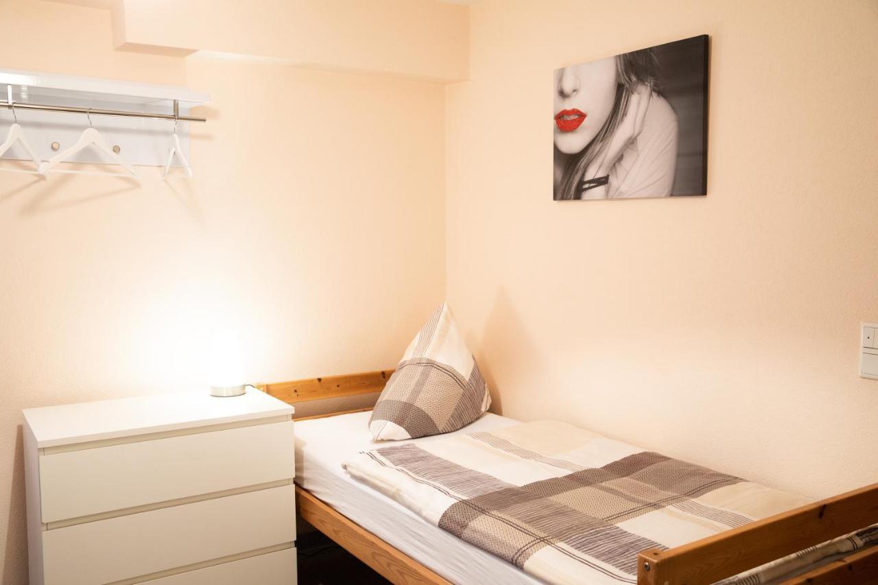 Ferienwohnung "Johann" メッケンベウーレン エクステリア 写真
